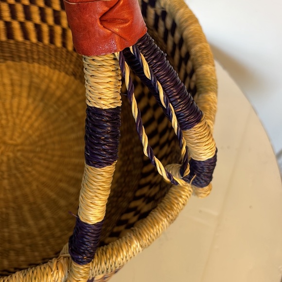 New African Market Basket Large round with leather handle navy blue/purple - Picture 12 of 15
